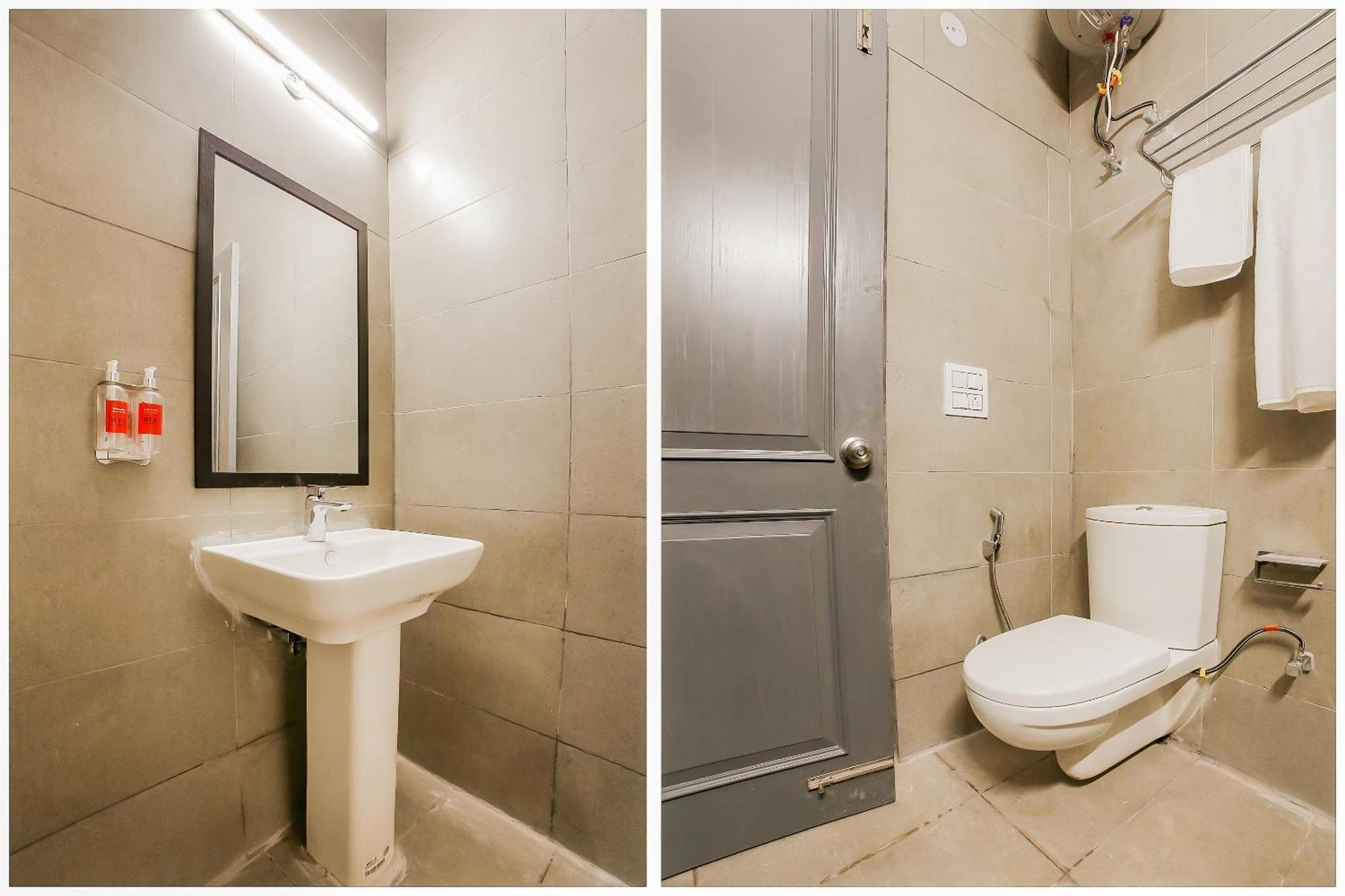 Townhouse 330 Dlf Phase-2 Near Leisure Valley Park Гургаон Экстерьер фото
